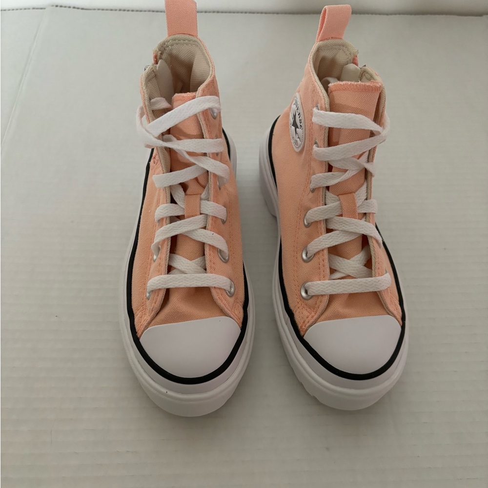 Converse Kids Sneakers in Peach and White